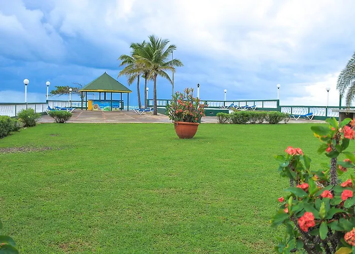 Ocean Pearl Hotel *